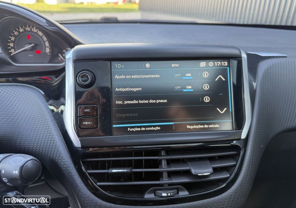 Peugeot 208 1.2 PureTech GT Line EAT6 - 23