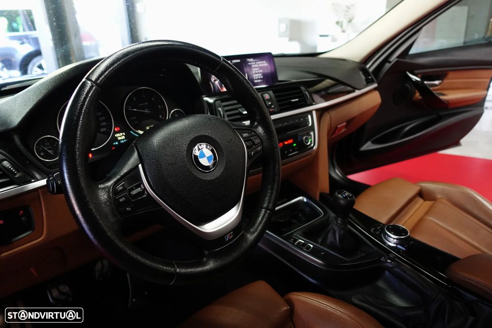 BMW 320 d Pack M - 42