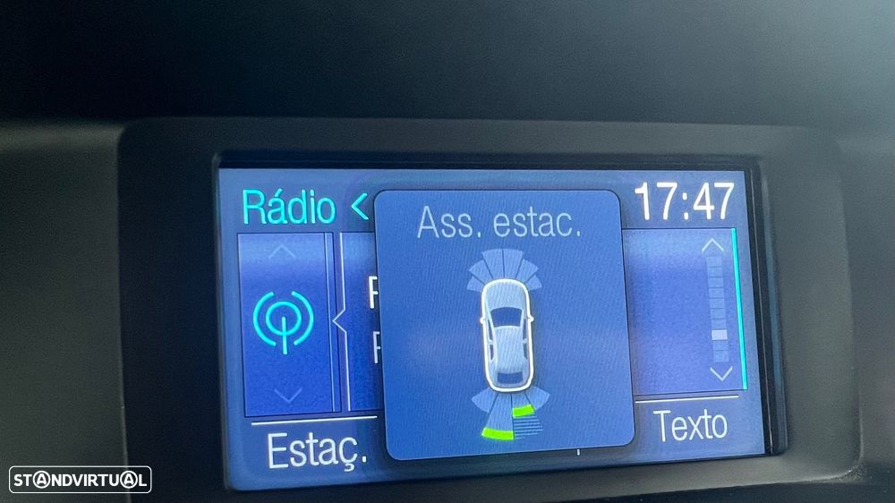 Ford Focus 1.0 SCTi Titanium Best - 28