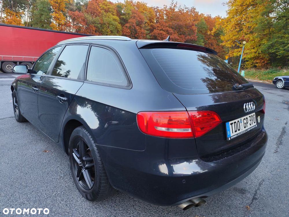Audi A4 Avant 2012 photo 4