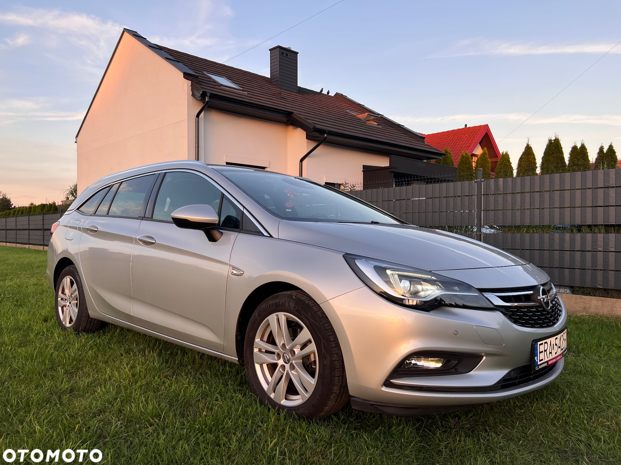 Opel Astra 1.6 CDTI Sports Tourer Active - 4