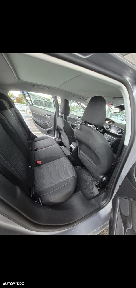 Peugeot 308 1.2 L PureTech Access - 14