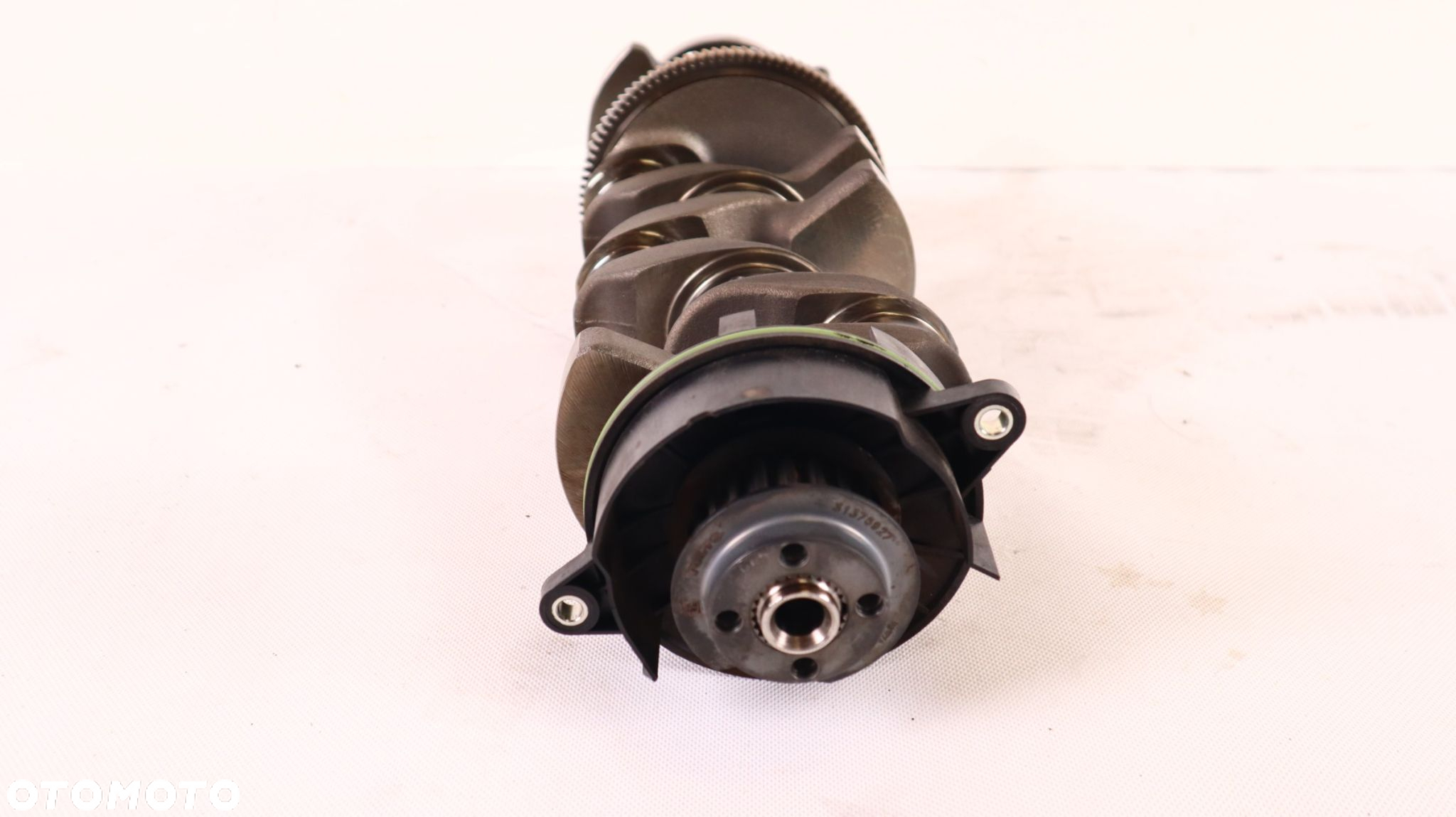 VOLVO XC60 II 2.0 D4 WAŁ KORBOWY D4204T14 31375927 - 4