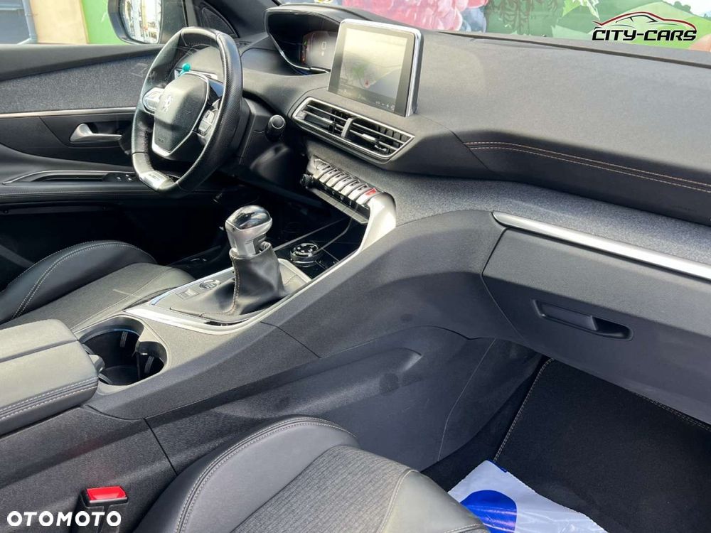 Peugeot 3008 - 17