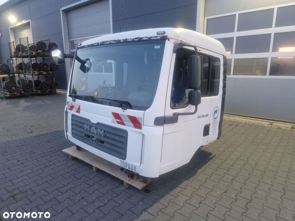 Kabina MAN TGA Dzienna Krótka Budowlana 4x4 6x4 6x6 8x8 8x4 F99/L17 - 2