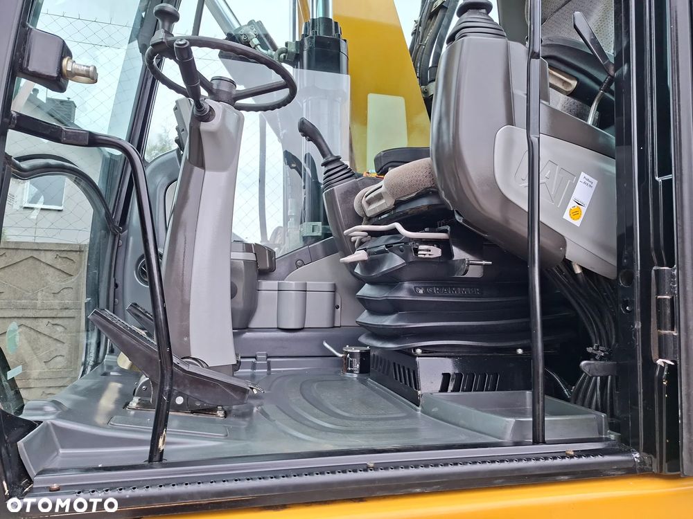 Caterpillar CAT M 318 D - 32