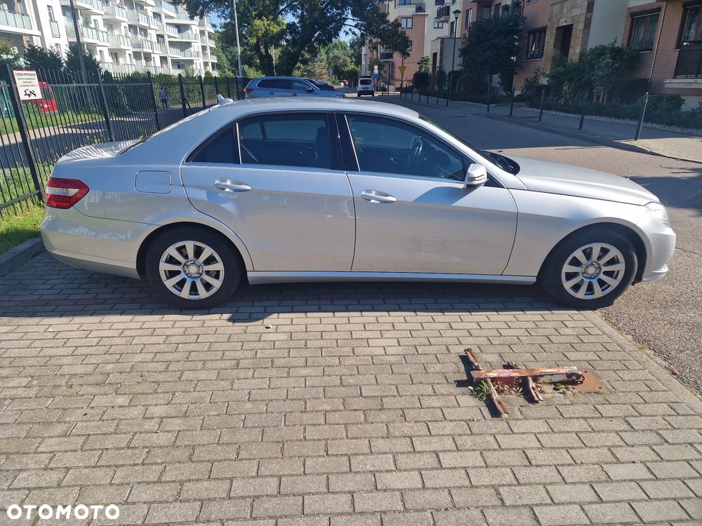 Mercedes-Benz Klasa E 220 BlueTEC 7G-TRONIC Elegance - 8