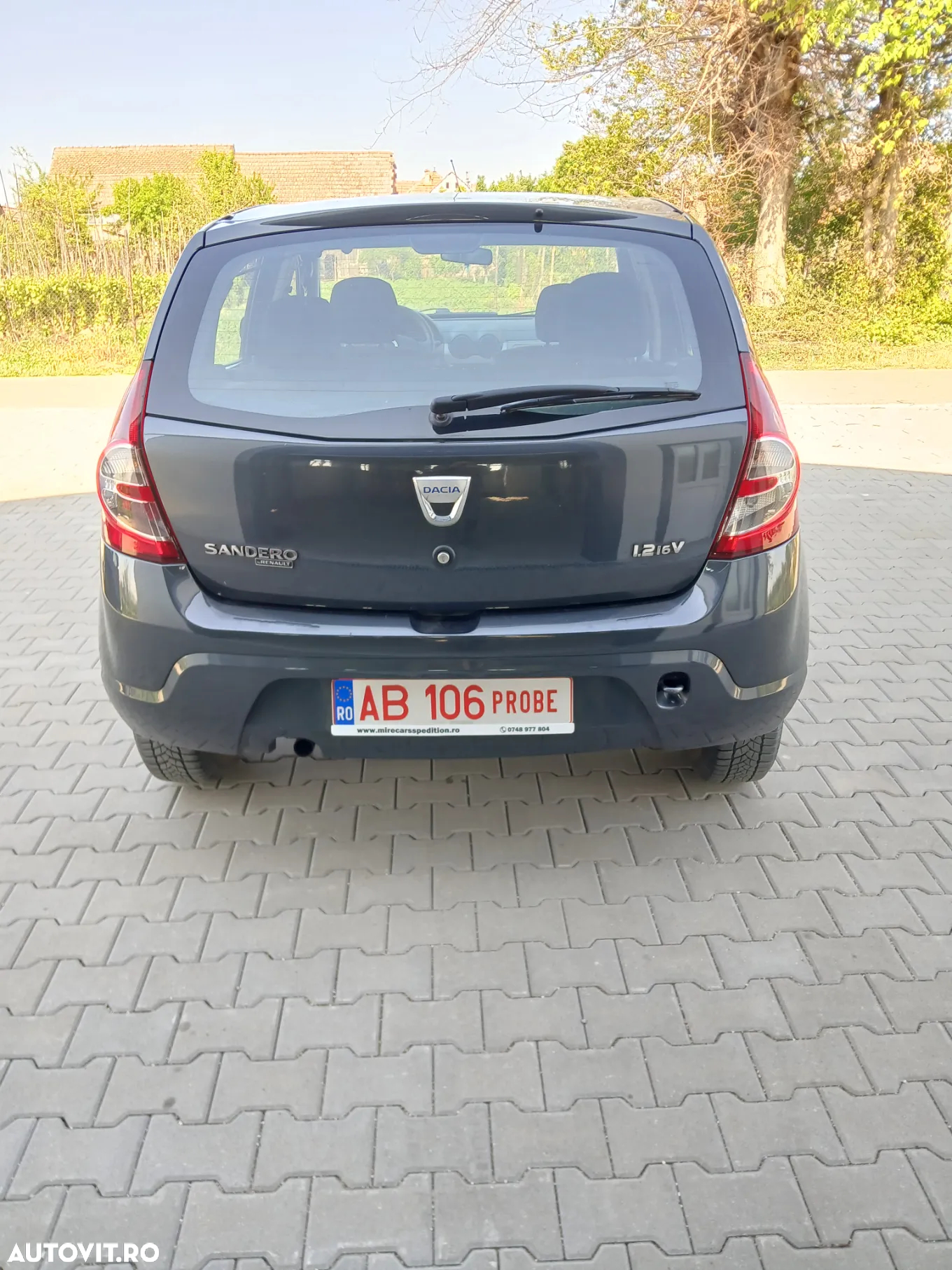 Dacia Sandero 1.2 16V 75 Ambiance - 12