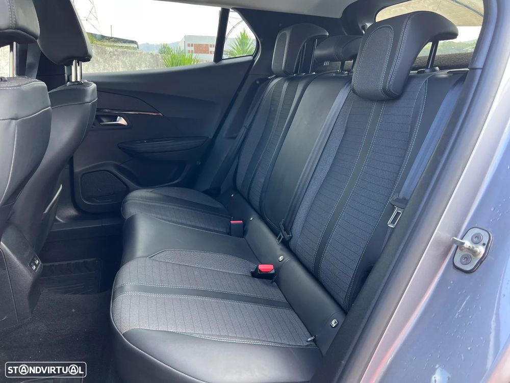 Peugeot 2008 1.2 PureTech Allure - 17