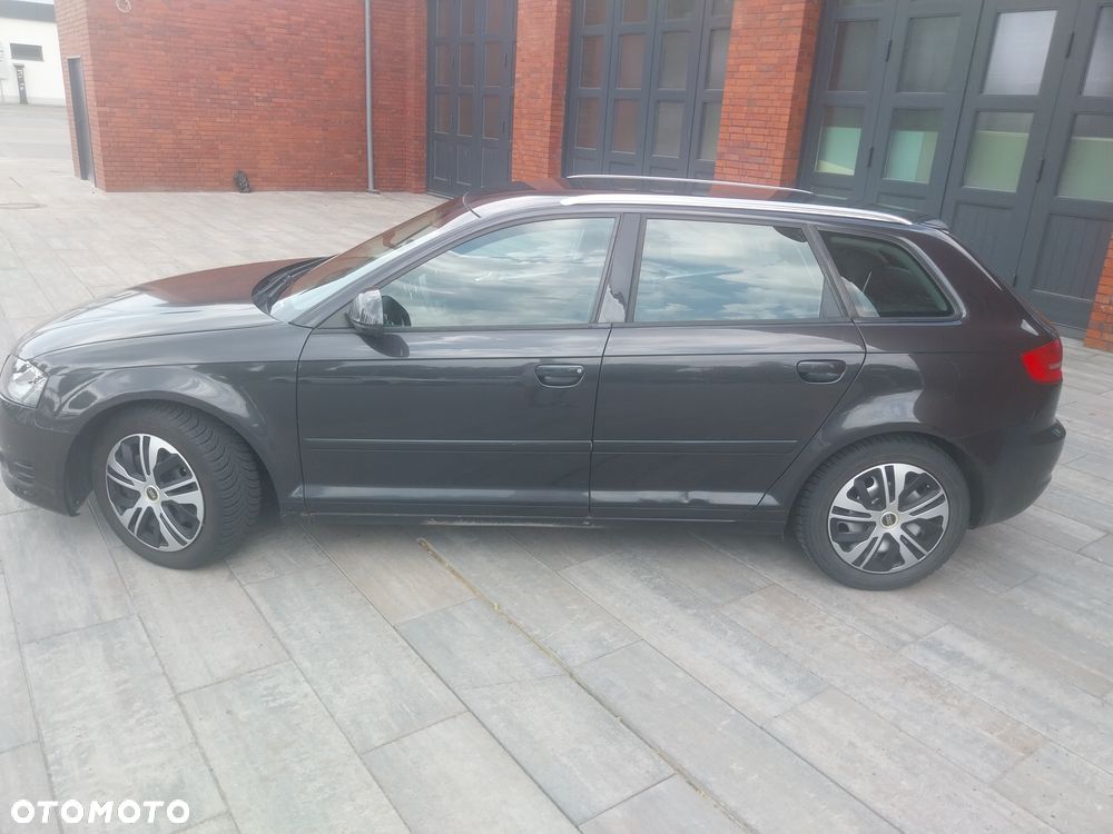 Audi A3 Sportback 2.0 TDI DPF Ambiente - 7