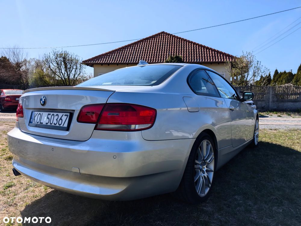 BMW Seria 3 320d - 4
