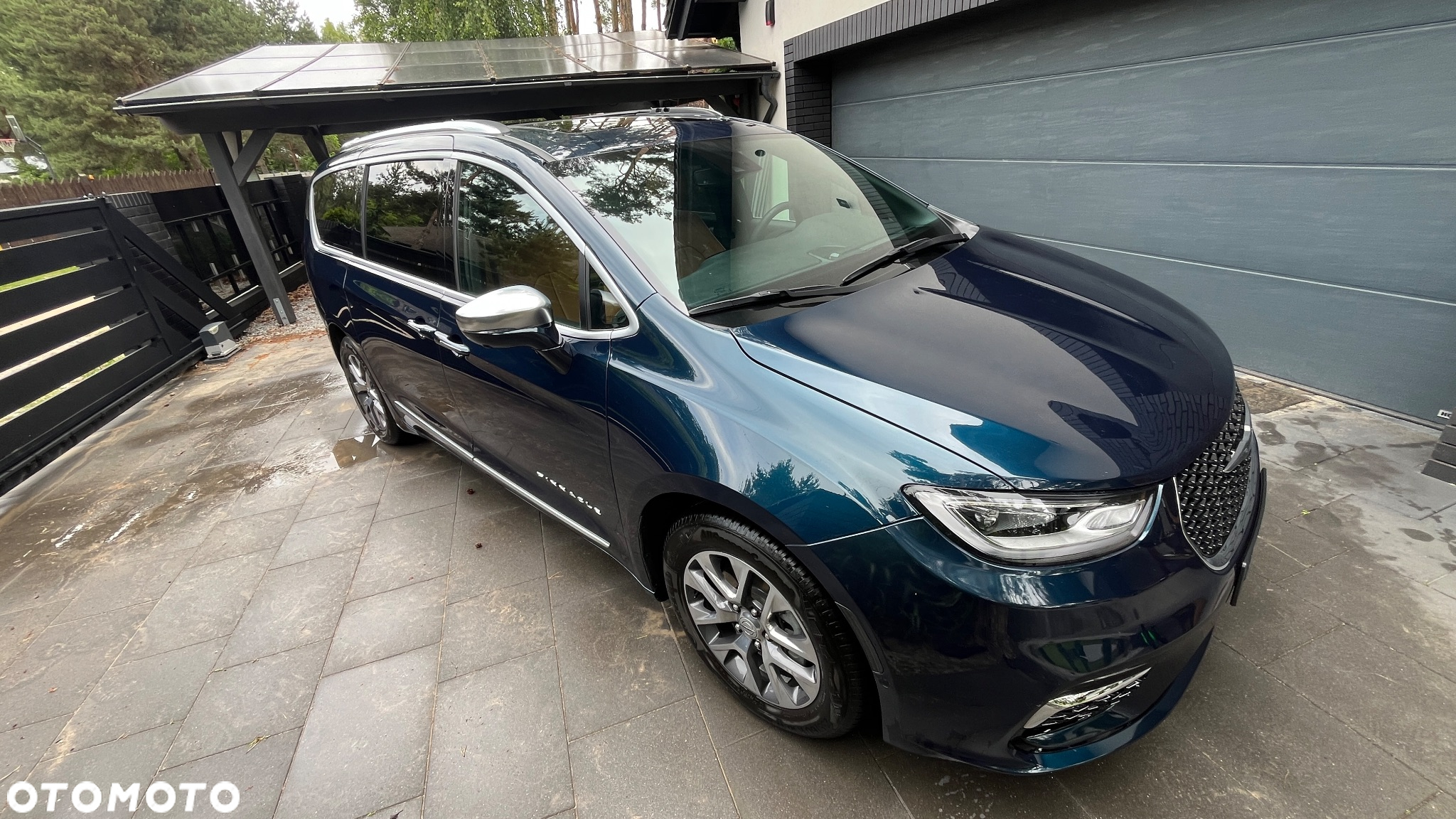 Chrysler Pacifica - 3