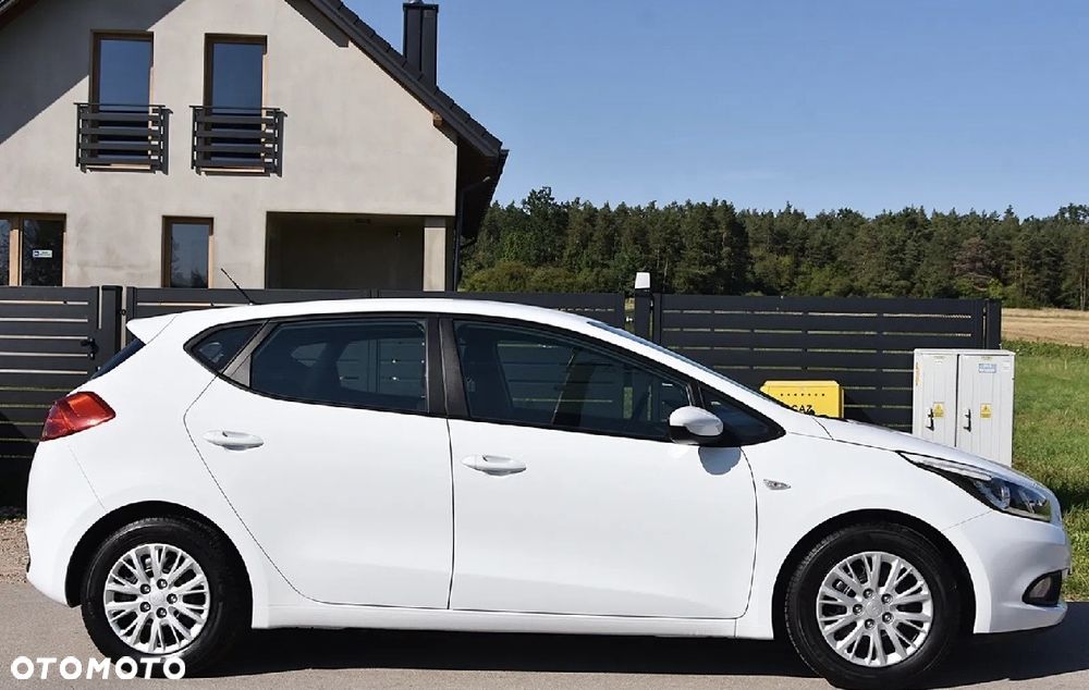 Kia Ceed - 4