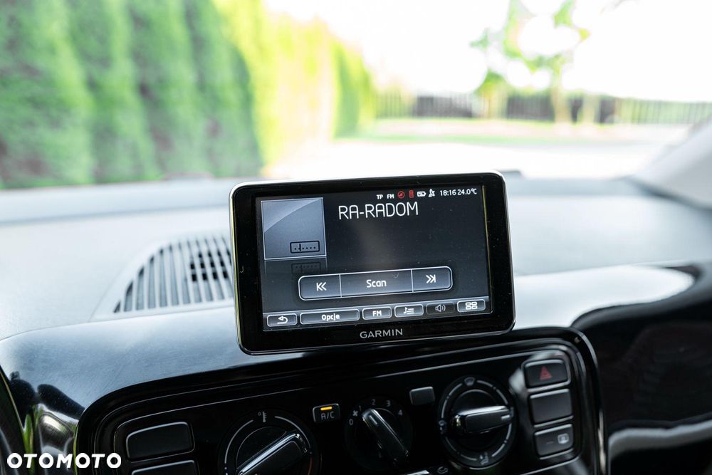 Volkswagen up! - 12