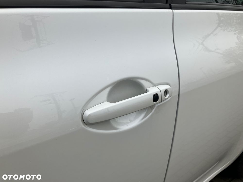 Toyota Auris - 14