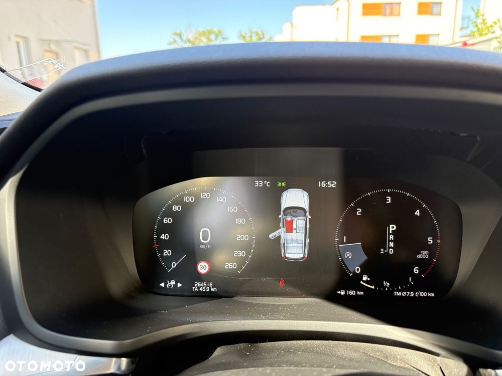 Volvo V60 D4 AWD Momentum Pro - 23