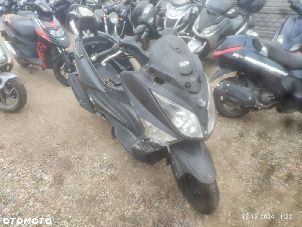 Sym GTS 125 14r  cały na części silnik czasza kokpit lagi błotnik lampa przód - 2