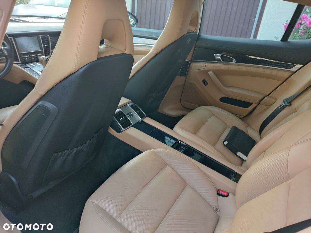 Porsche Panamera 4 PDK - 5