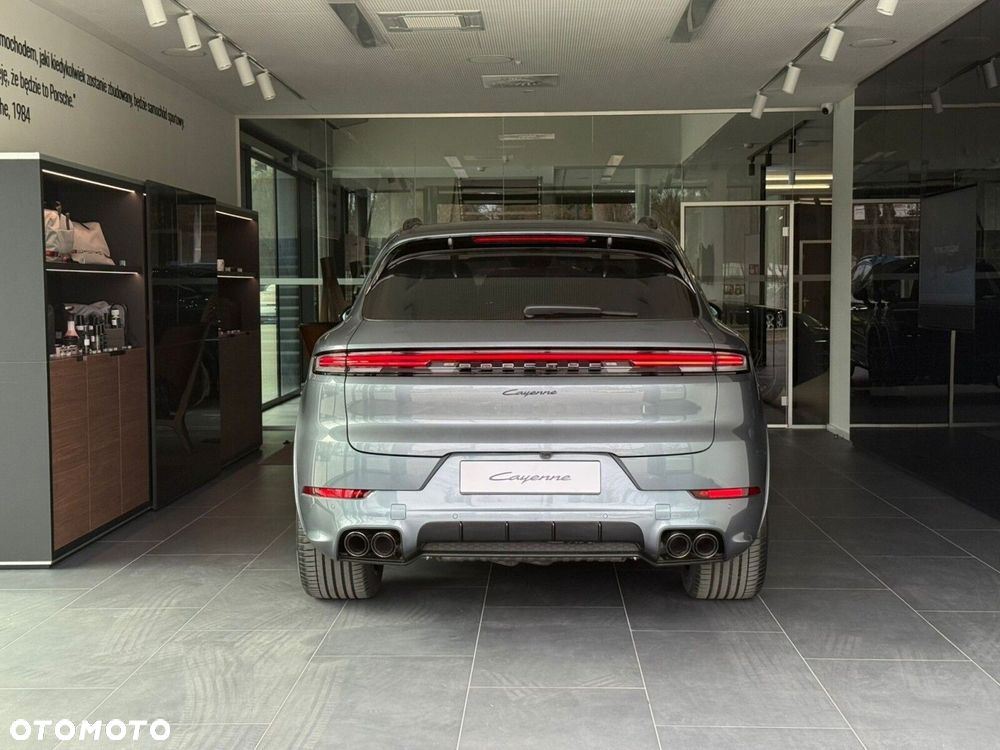 Porsche Cayenne - 5