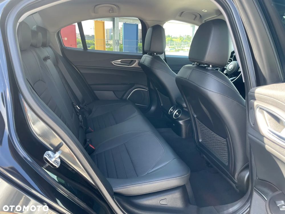 Alfa Romeo Giulia 2.0 Turbo Sprint - 23