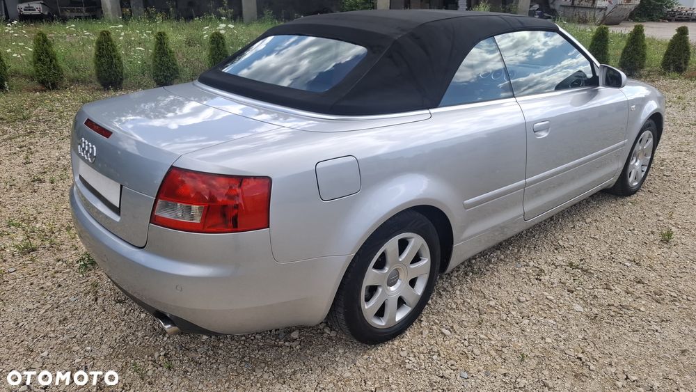 Audi A4 Cabrio - 12