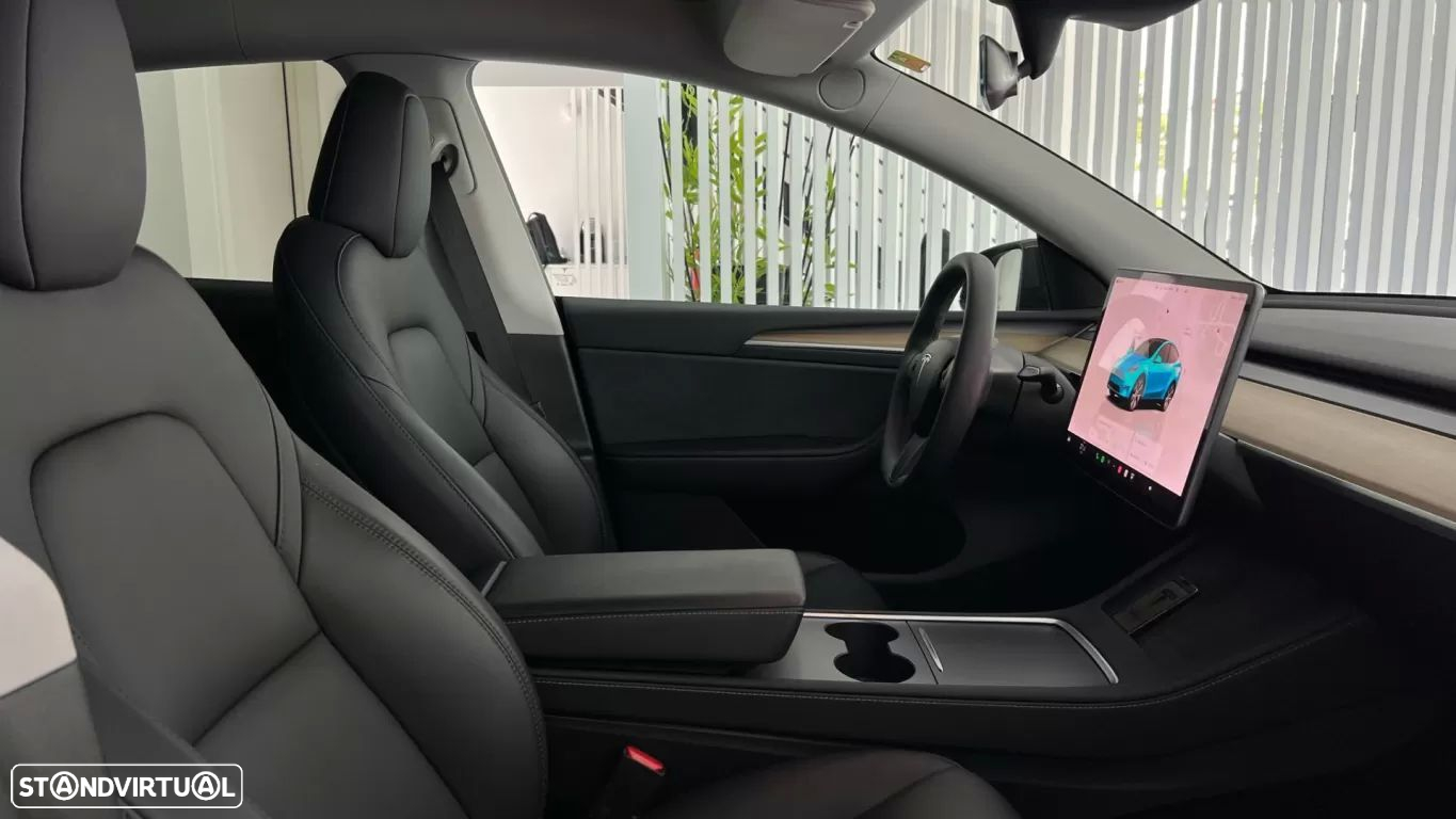 Tesla Model Y Tração Traseira - 22