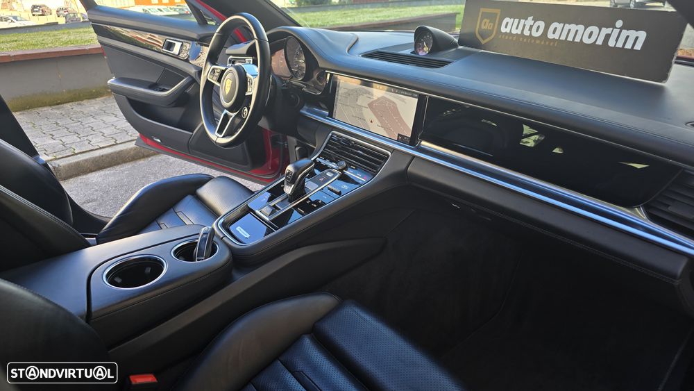 Porsche Panamera 4 E-Hybrid Executive - 30