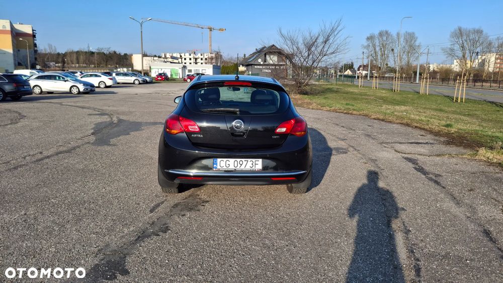 Opel Astra 1.7 CDTI Enjoy - 25