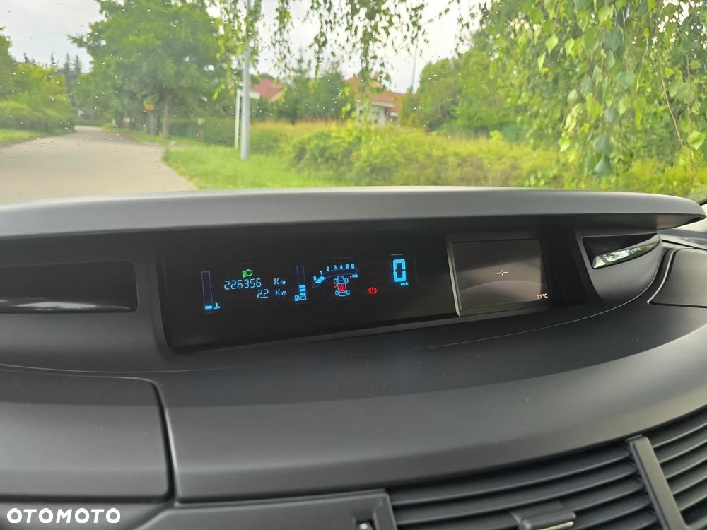 Renault Grand Espace 2.0 dCi FAP Privilege - 32