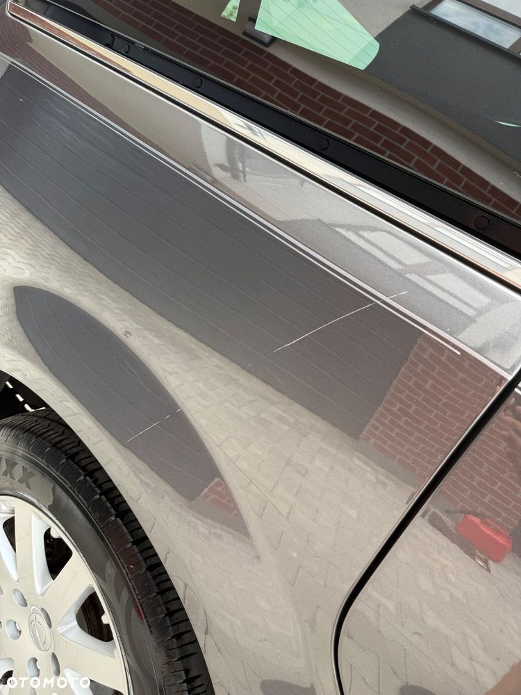 Chrysler Town & Country 3.6 Limited - 26