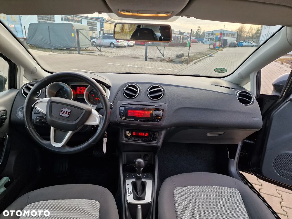 Seat Ibiza 1.6 16V DSG Style - 5