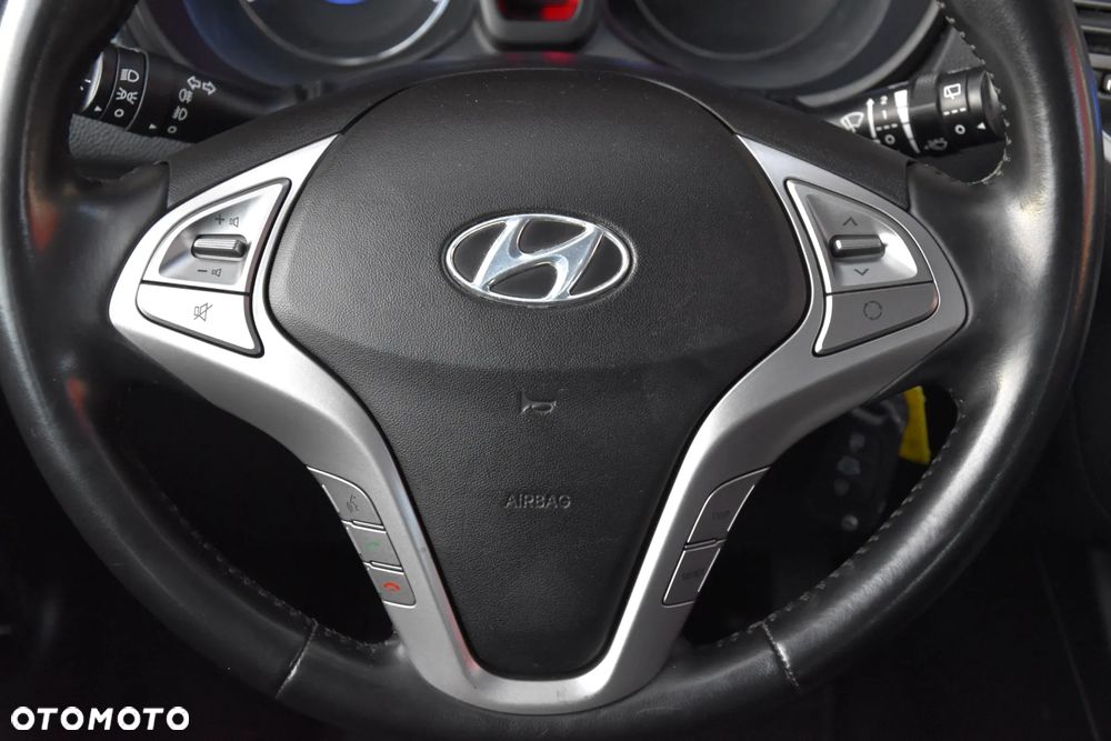 Hyundai ix20 1.4 blue YES Silver - 22