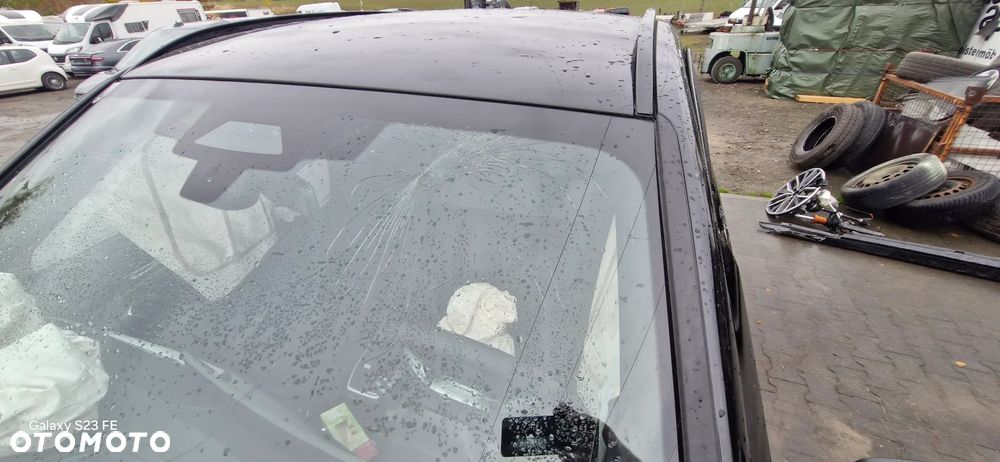 BMW iX1 eDrive20 66.5kWh M Sport - 27