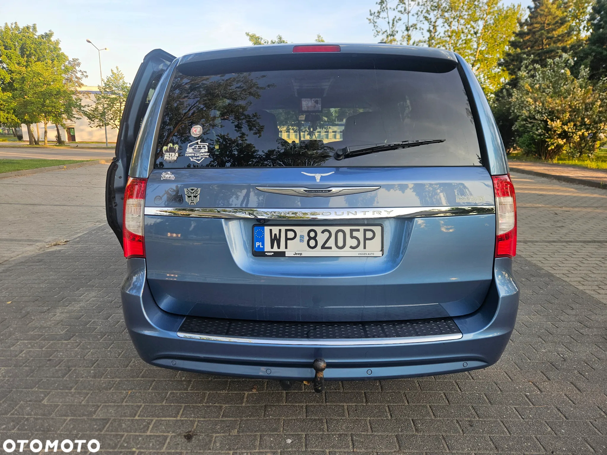 Chrysler Town & Country 3.6 Limited - 14
