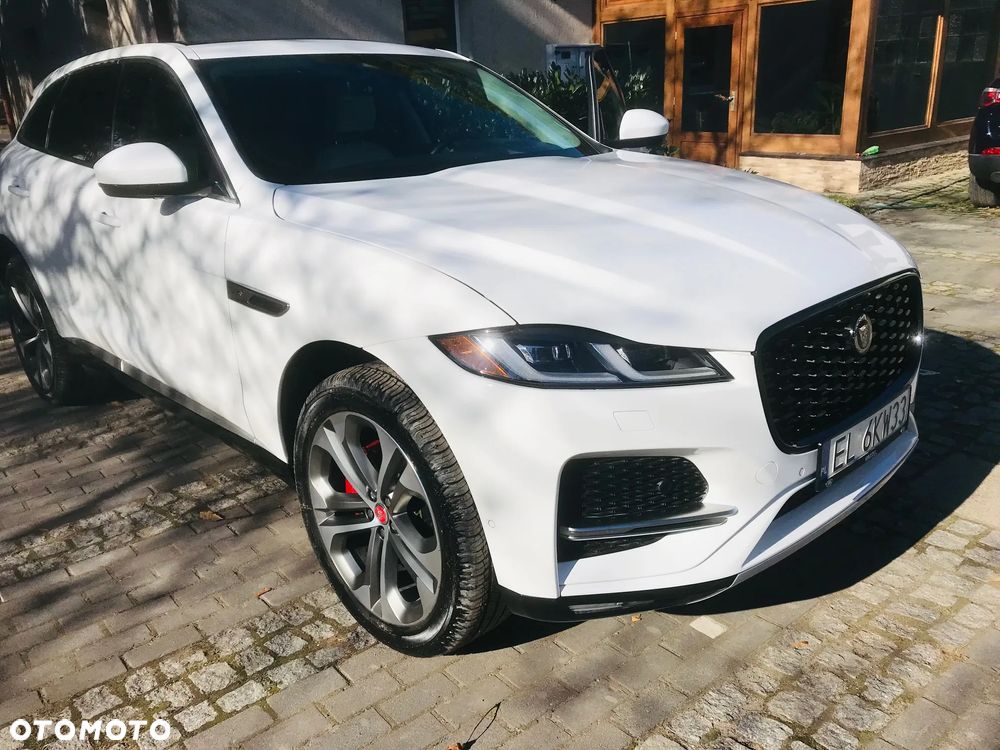 Jaguar F-Pace P250 AWD R-Dynamic HSE - 2