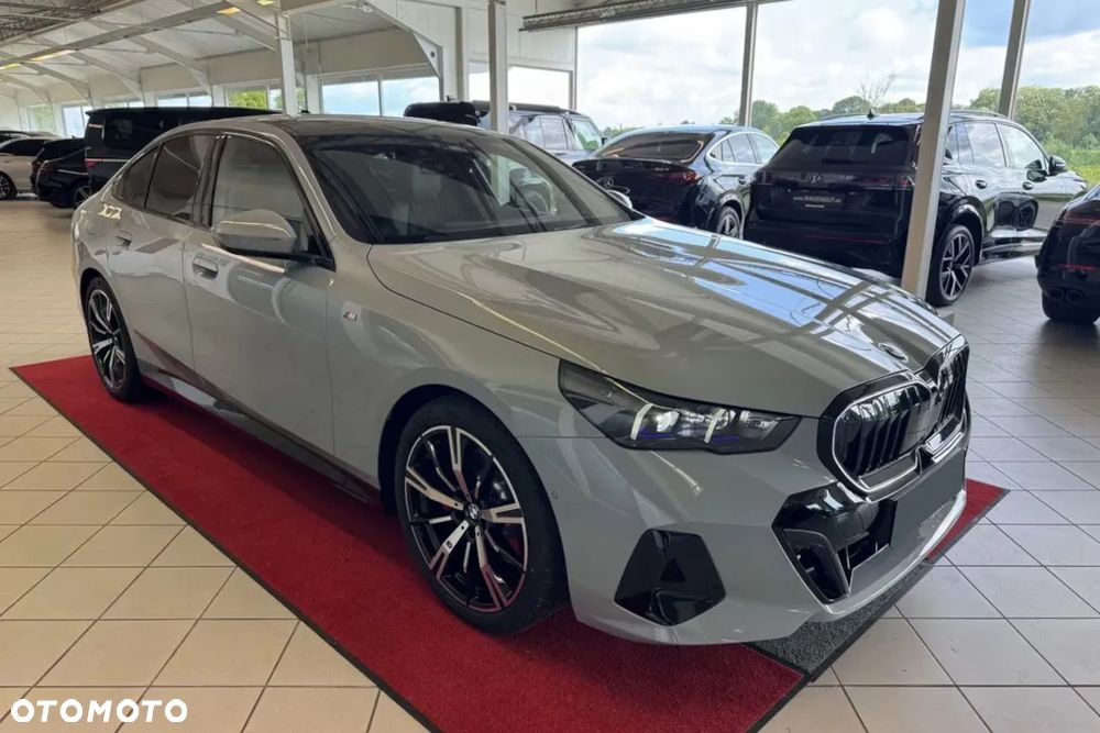 BMW Seria 5 520i mHEV M Sport - 4
