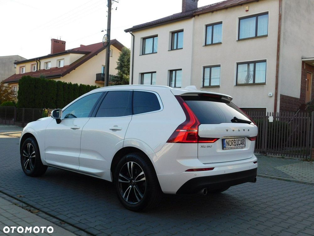Volvo XC 60 D4 Momentum Pro - 5