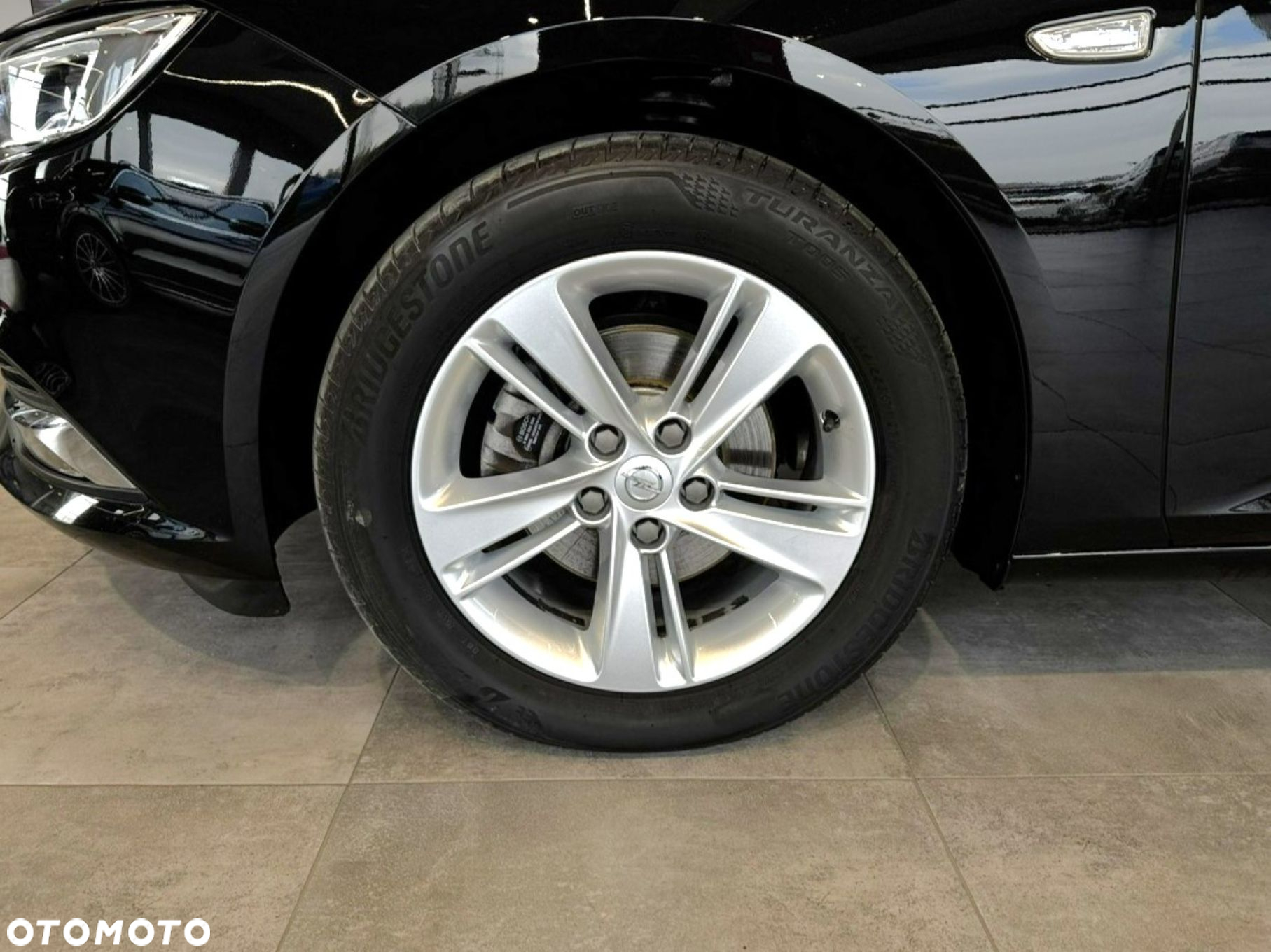Opel Insignia - 10