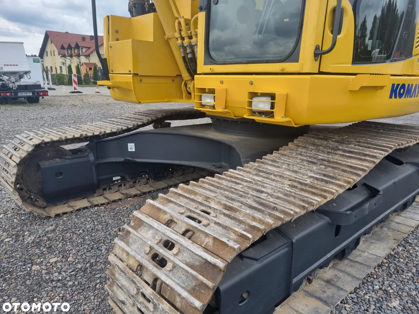 Komatsu PC 228 - 9
