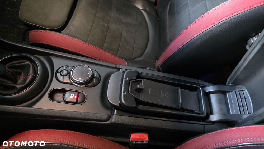 MINI Clubman Cooper SD All4 - 22