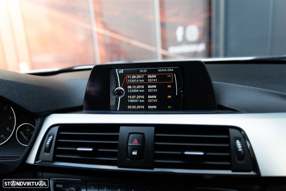 BMW 318 d Line Sport - 12