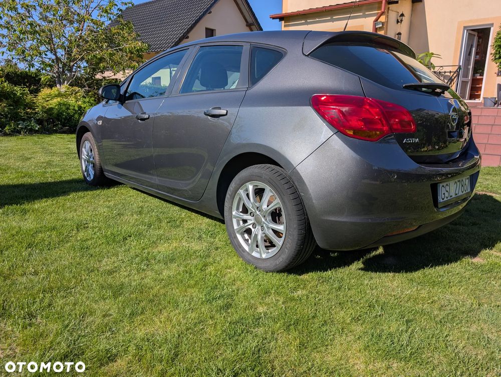 Opel Astra 1.7 CDTI - 5