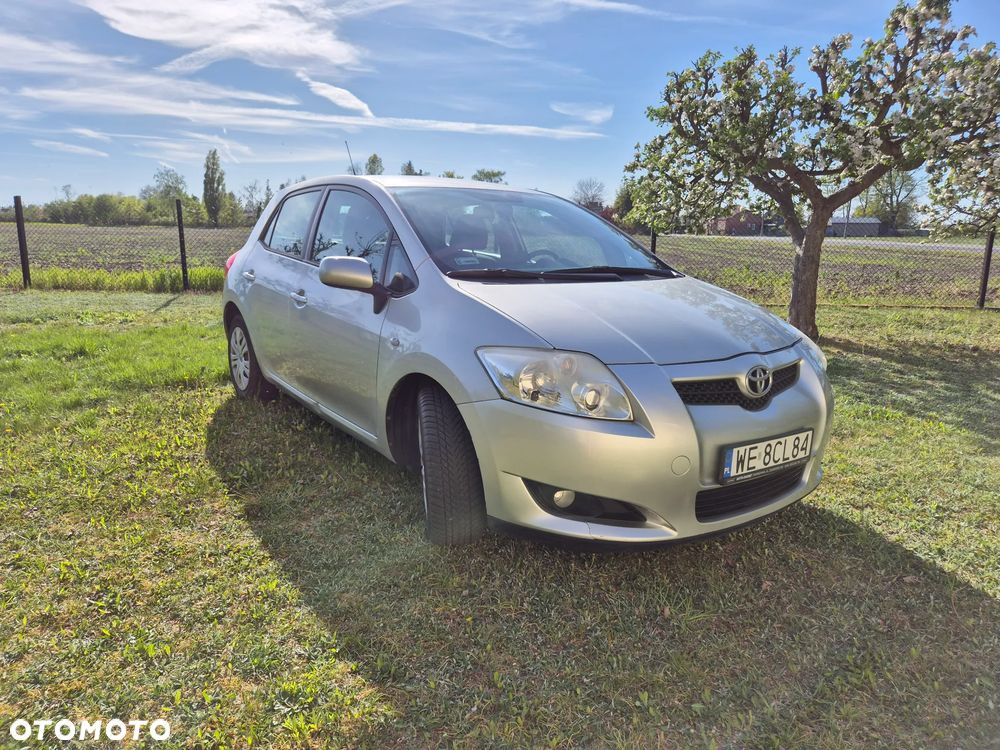 Toyota Auris 1.6 VVT-i Prestige - 3