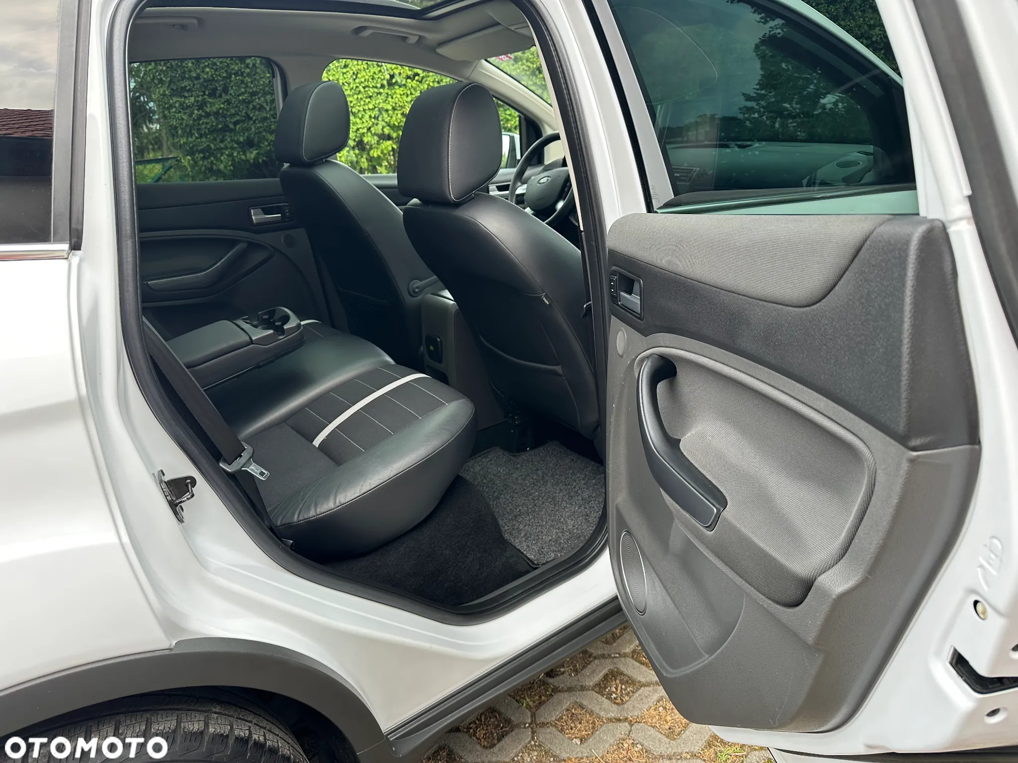 Ford Kuga 2.0 TDCi 4WD Titanium - 30