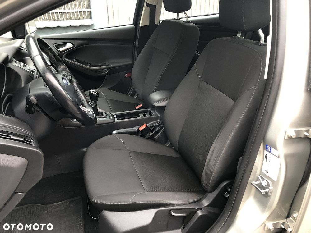 Ford Focus 1.6 Trend - 10