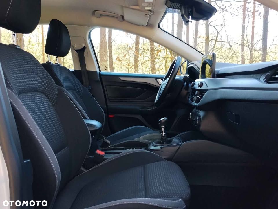 Ford Focus 1.5 EcoBlue SCR Connected - 11