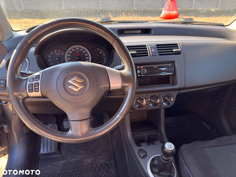 Suzuki Swift 1.3 GLX / Comfort - 10