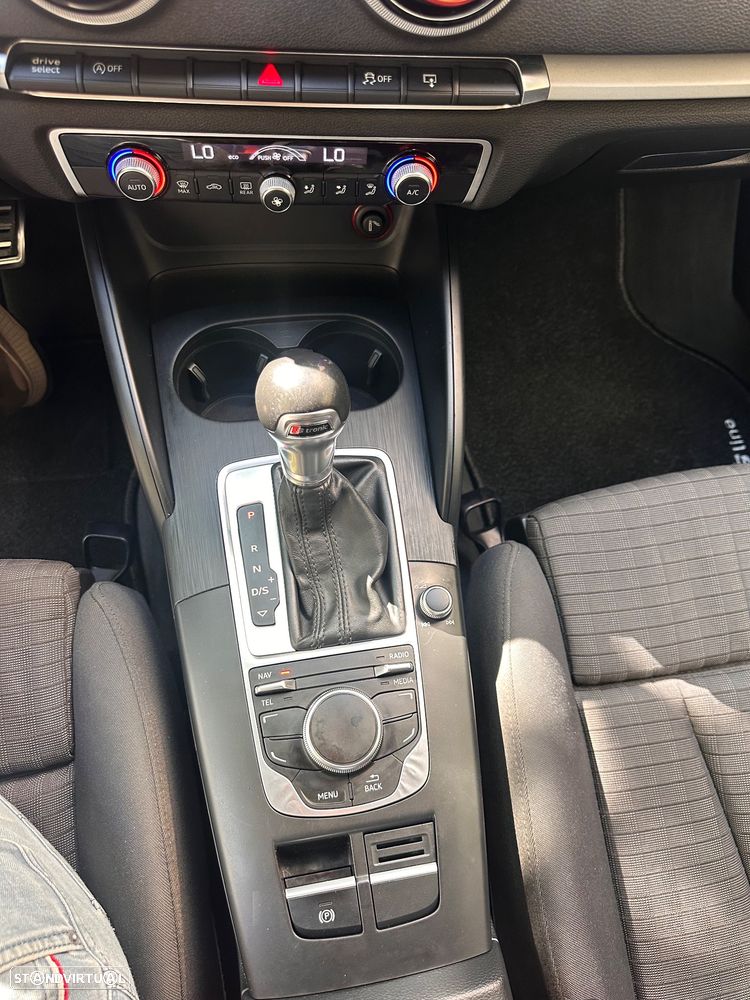 Audi A3 Sportback 1.6 TDI S tronic sport - 10