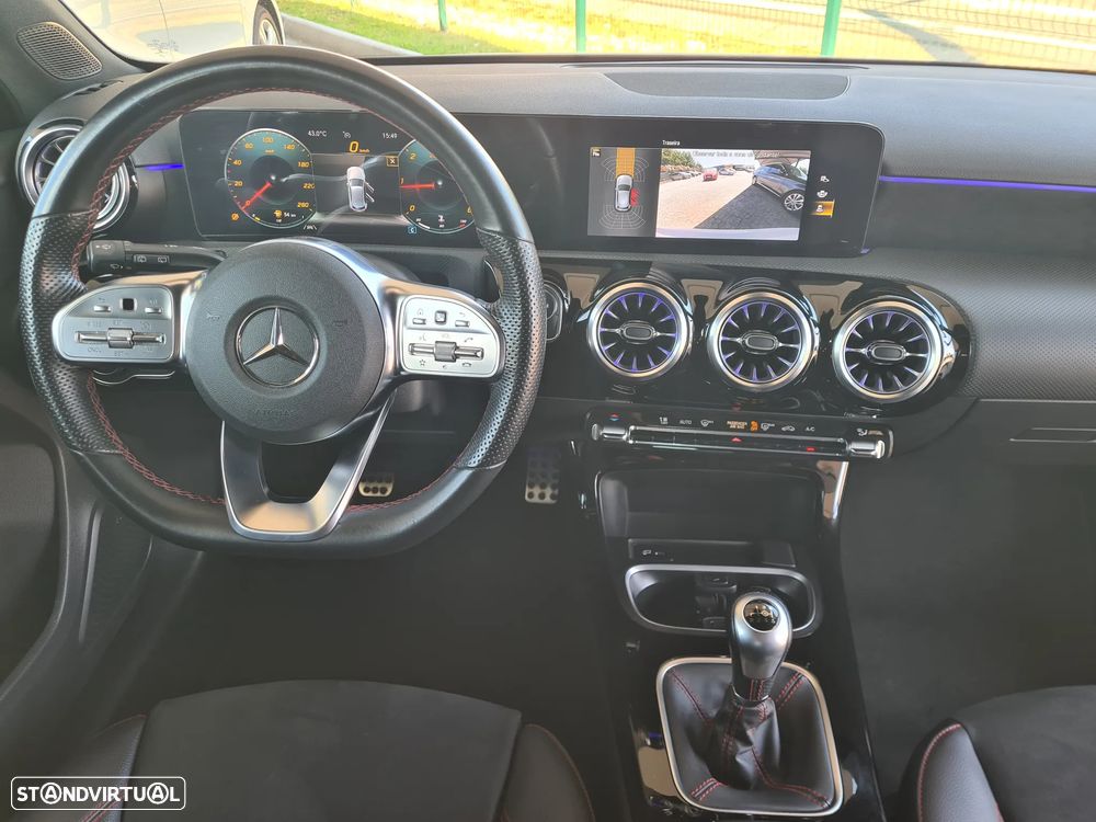 Mercedes-Benz A 180 d AMG Line - 30