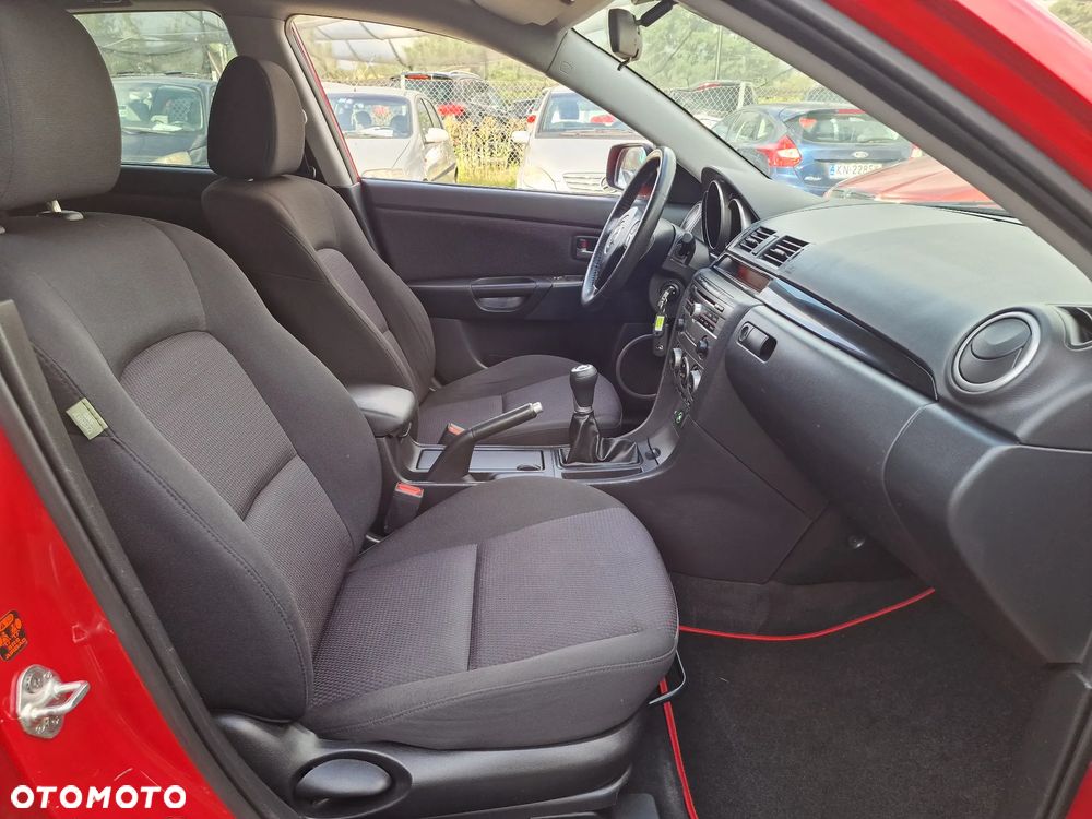 Mazda 3 2.0 Sport - 11